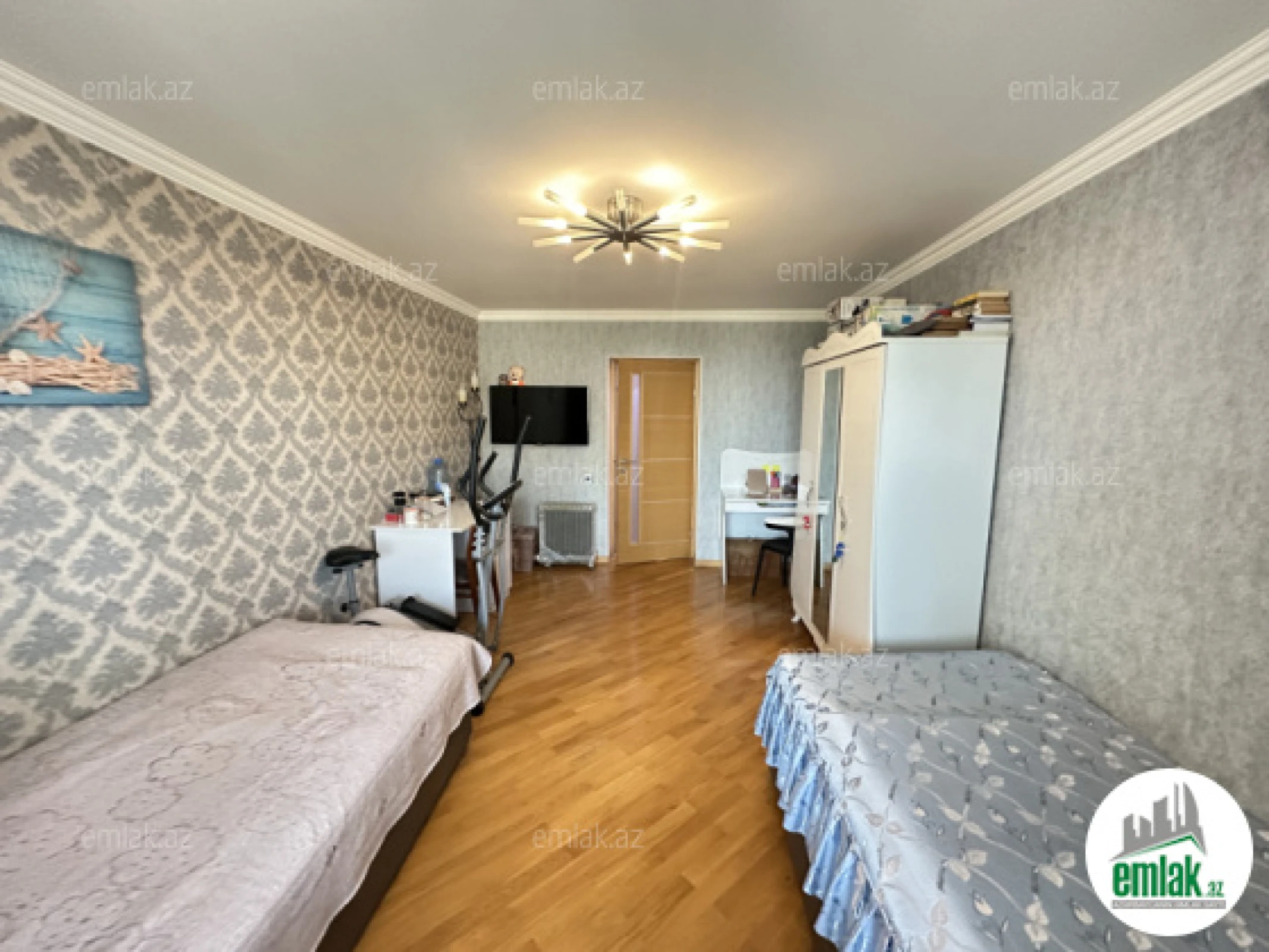 Satılır 3 otaqlı köhnə tikili 70 m²