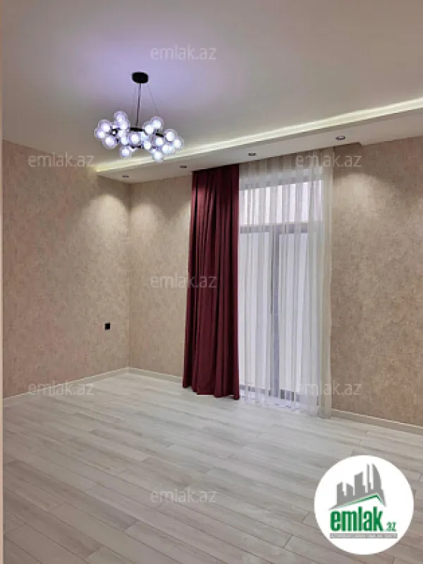 Satılır 4 otaqlı mənzil 160 m²