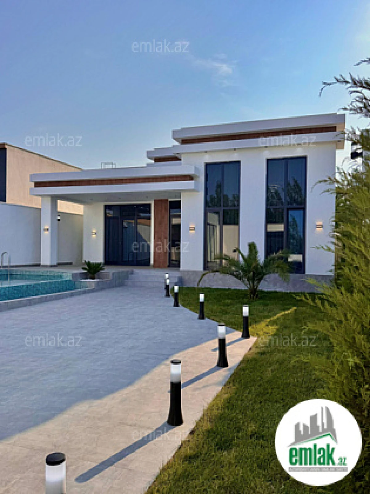 Satılır 4 otaqlı mənzil 160 m²