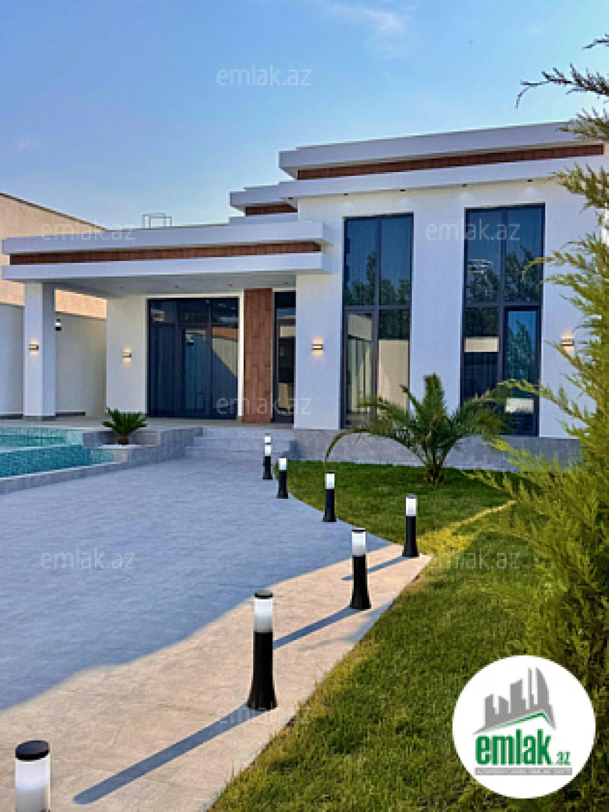 Satılır 4 otaqlı mənzil 160 m²