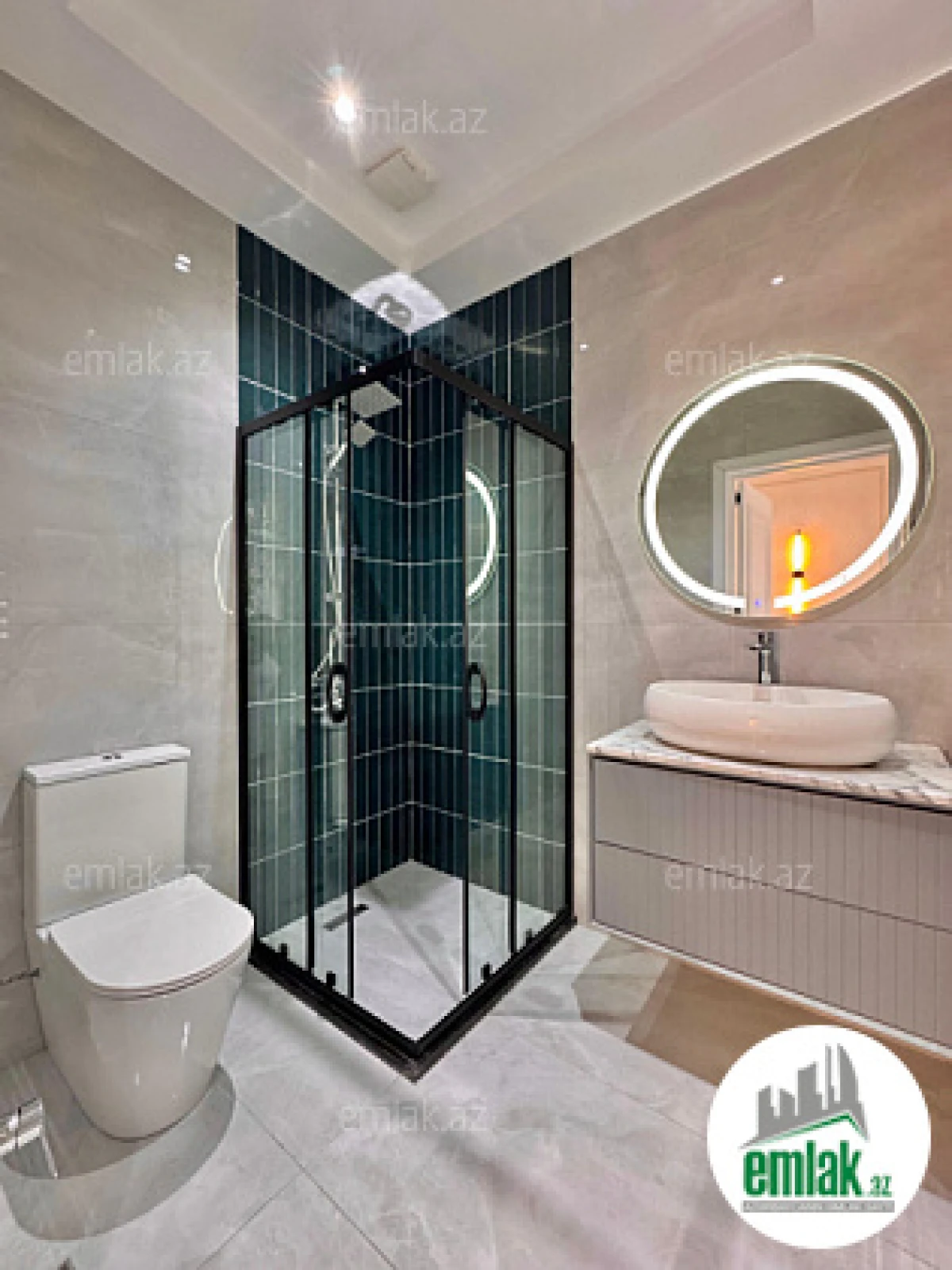 Satılır 4 otaqlı mənzil 160 m²