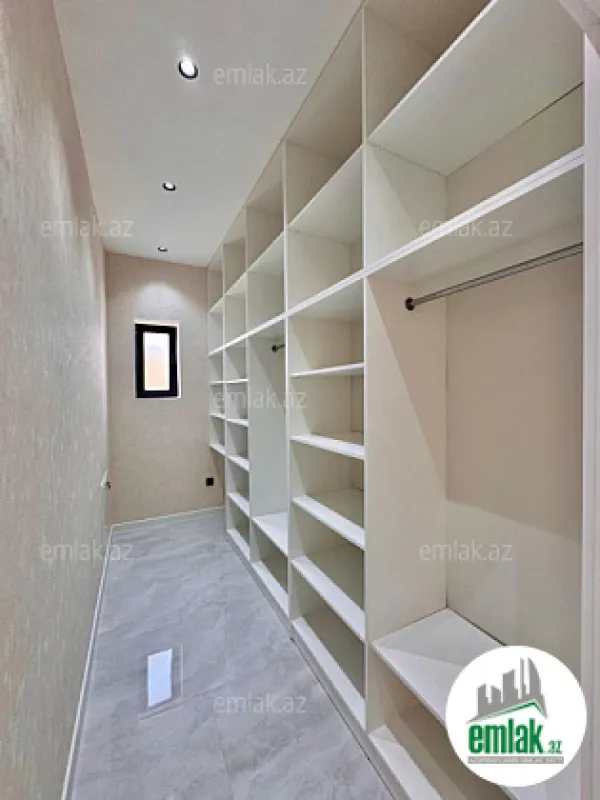 Satılır 4 otaqlı mənzil 160 m²