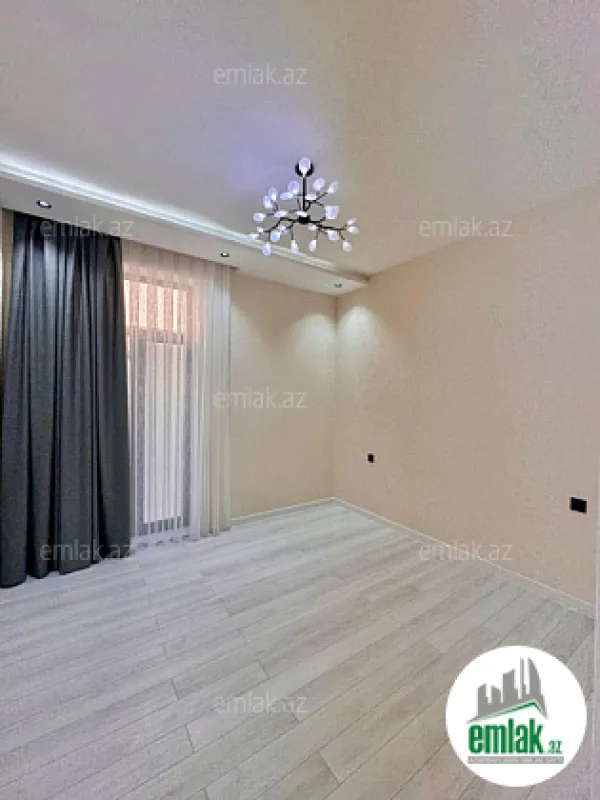 Satılır 4 otaqlı mənzil 160 m²