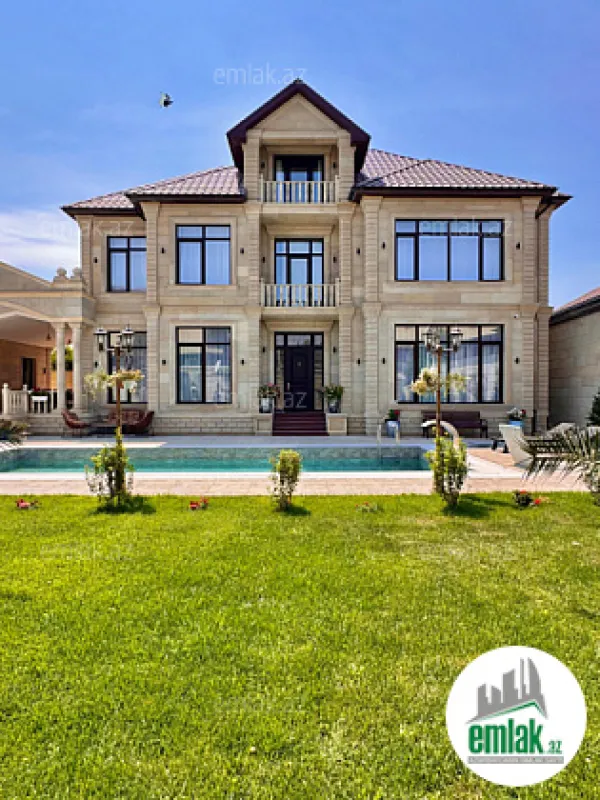 Satılır 4 otaqlı mənzil 600 m²