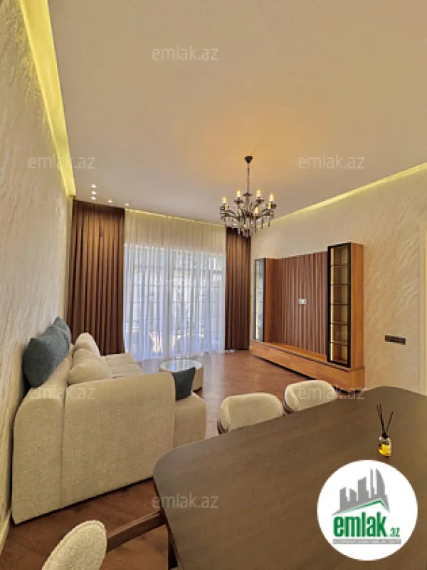 Satılır 4 otaqlı mənzil 170 m²