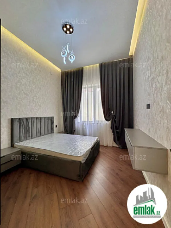 Satılır 4 otaqlı mənzil 170 m²