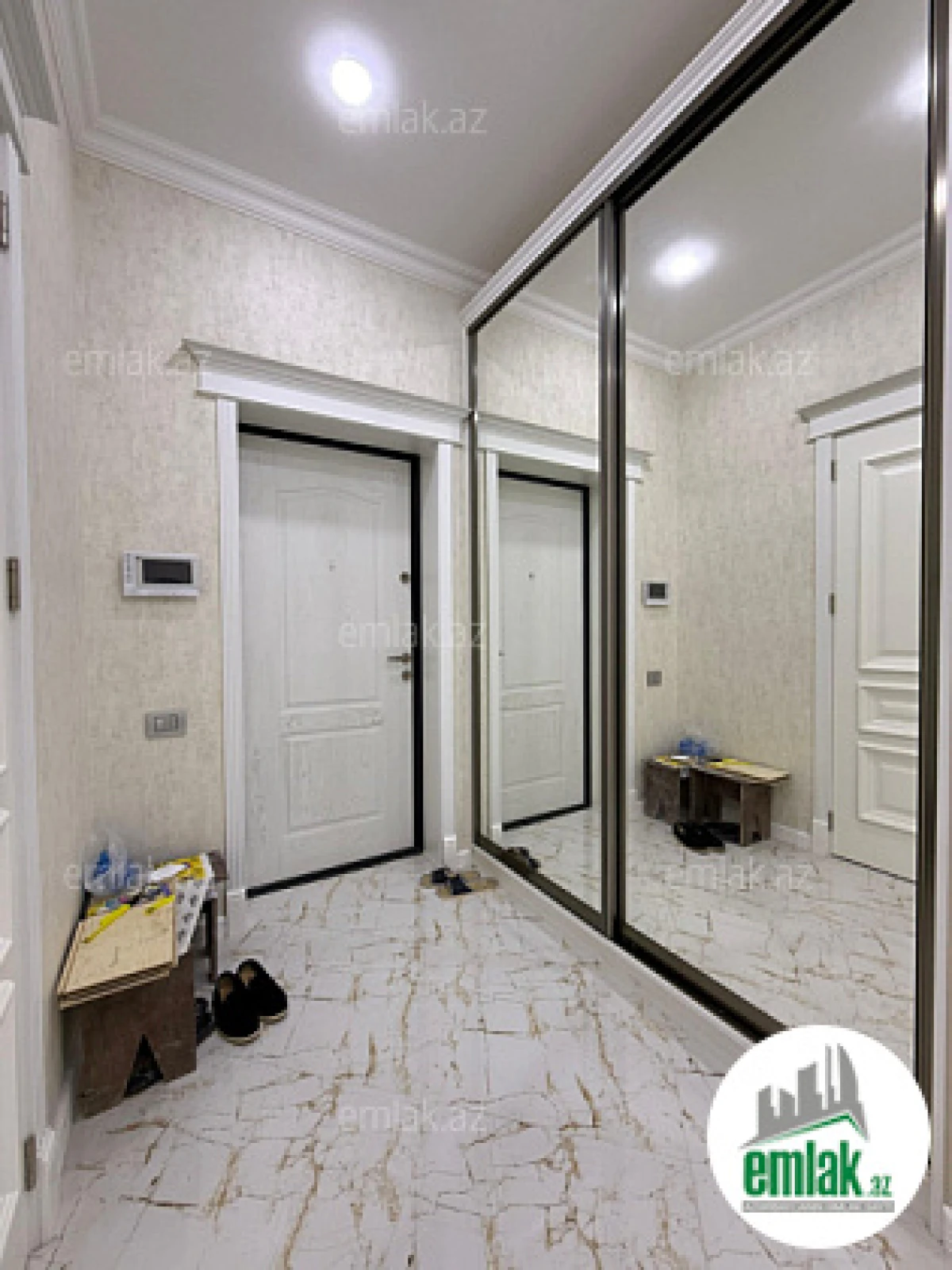 Satılır 3 otaqlı yeni tikili 94 m²