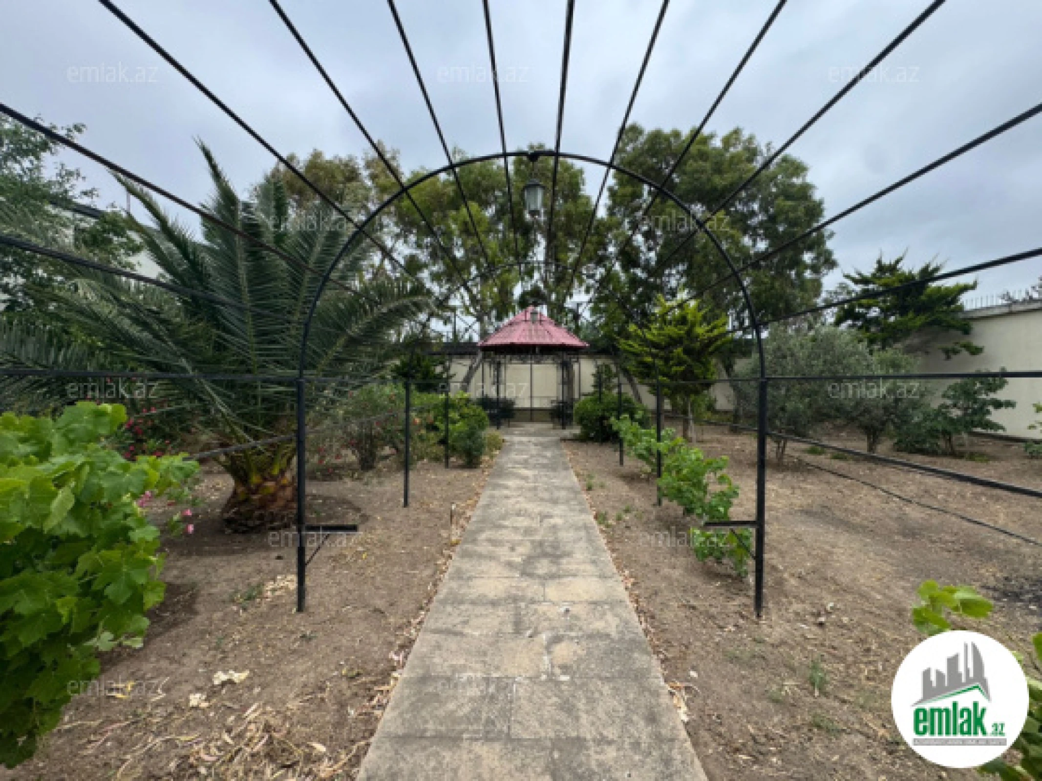 Satılır torpaq sahəsi 24 m²