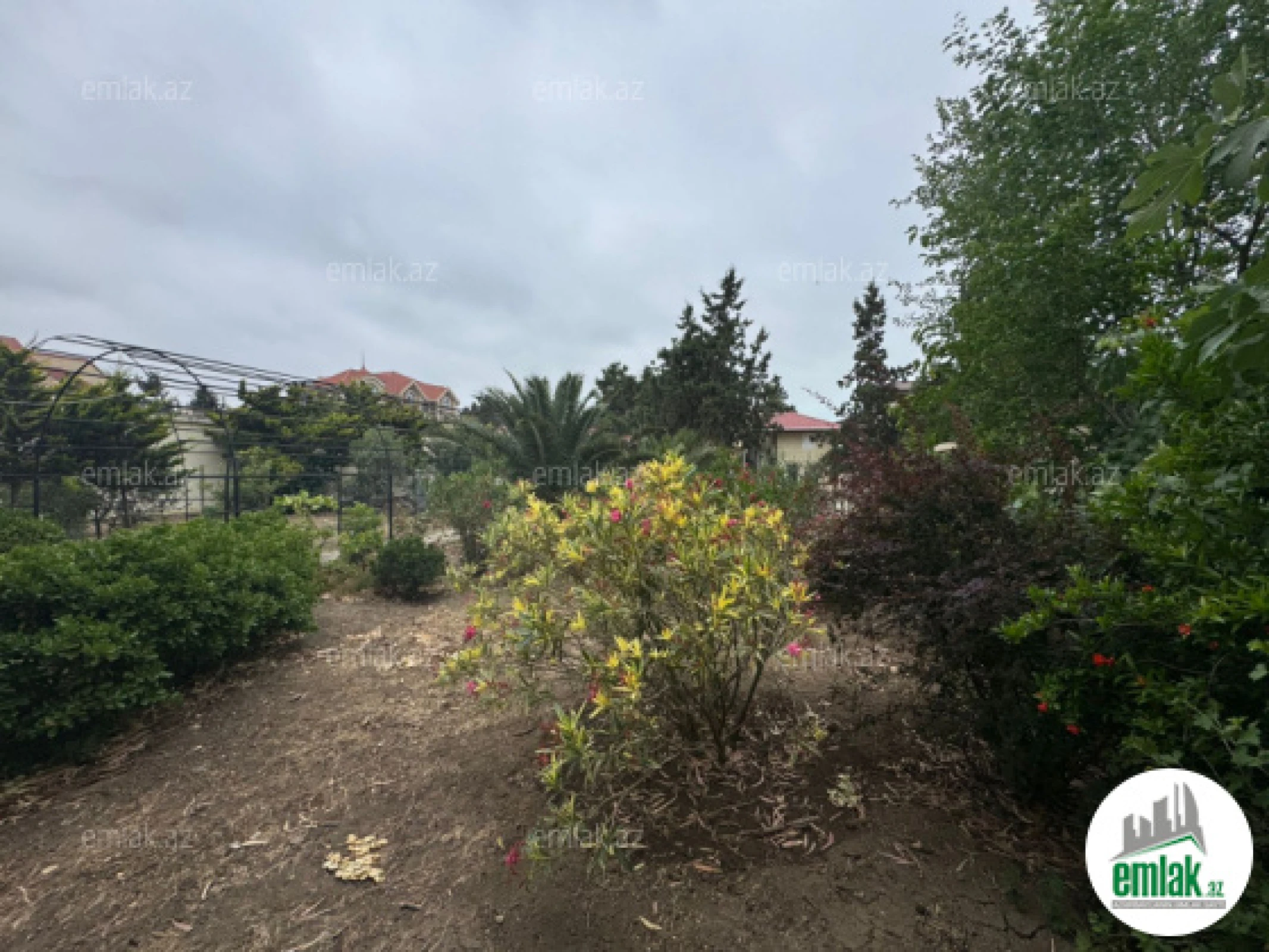 Satılır torpaq sahəsi 24 m²