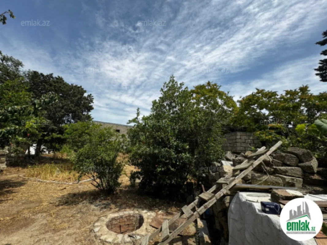 Satılır 4 otaqlı həyət evi 130 m²