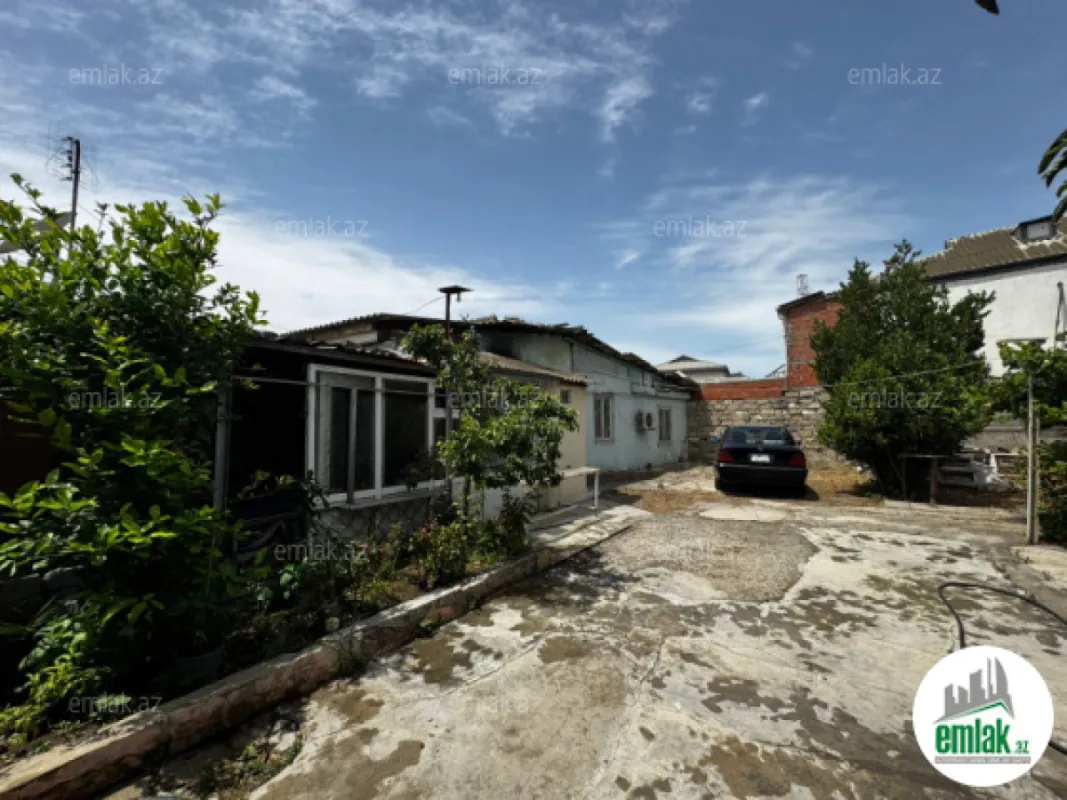 Satılır 4 otaqlı həyət evi 130 m²