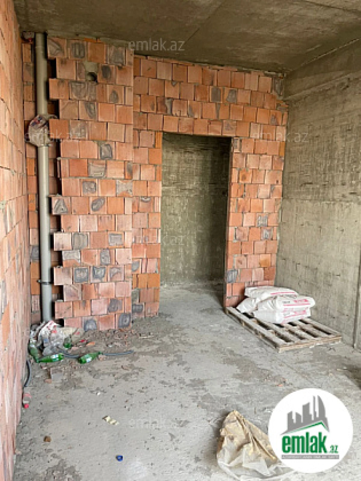 Satılır 3 otaqlı yeni tikili 90 m²