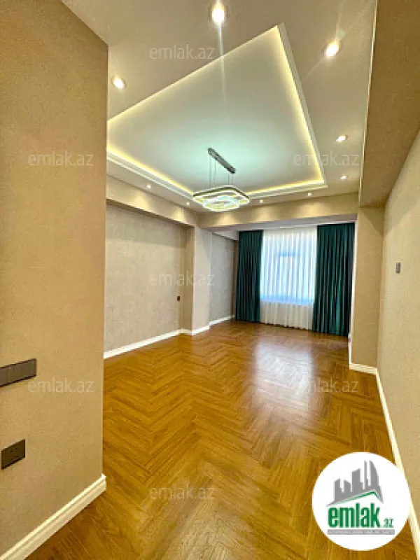 Satılır 3 otaqlı yeni tikili 115 m²