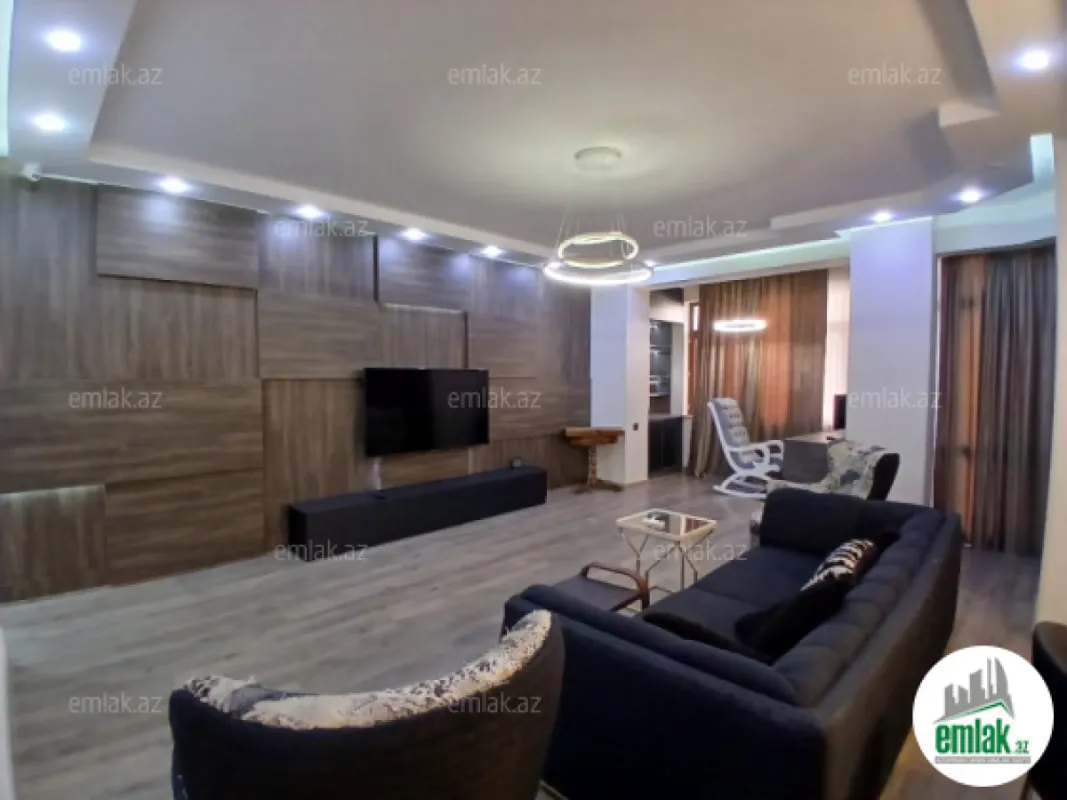 Satılır 4 otaqlı yeni tikili 240 m²