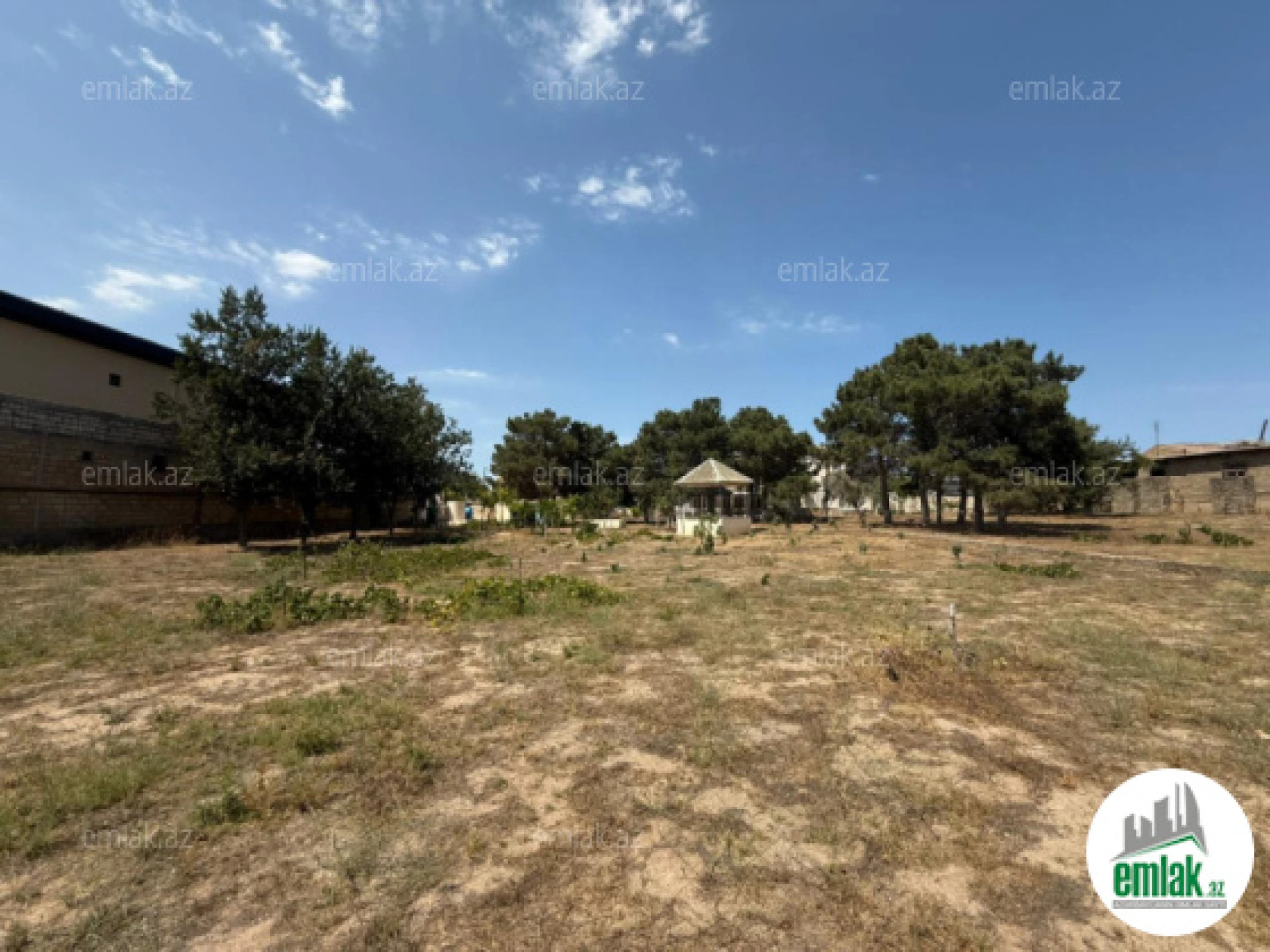 Satılır torpaq sahəsi 15 m²