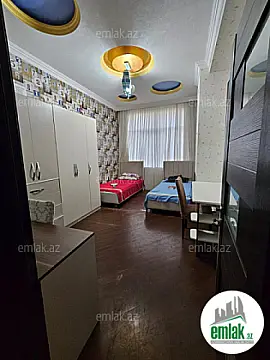 Satılır 3 otaqlı yeni tikili 176.5 m²