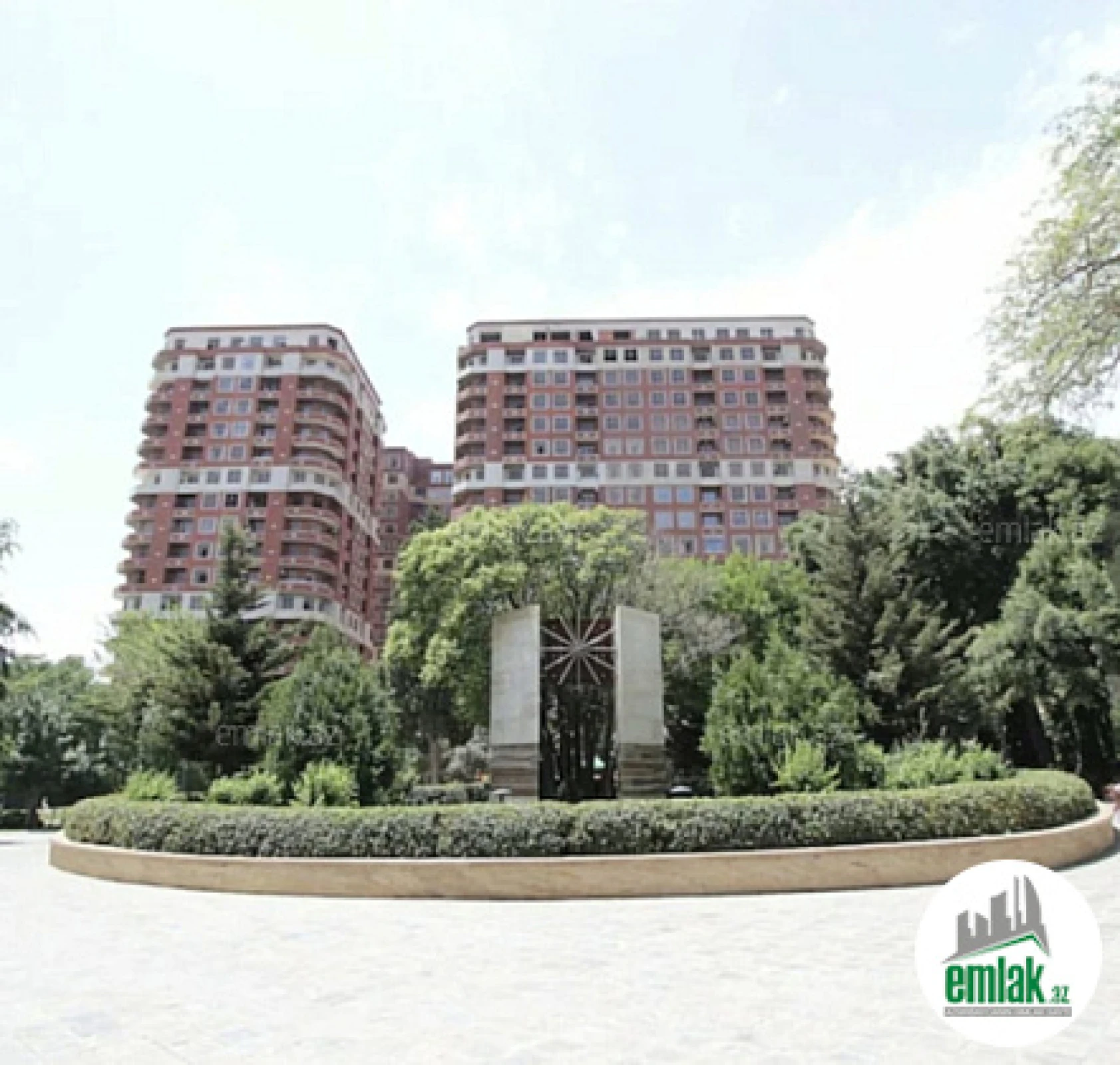 Satılır 3 otaqlı yeni tikili 176.5 m²