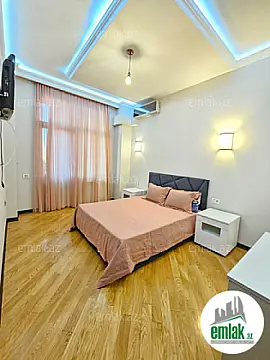 Satılır 3 otaqlı yeni tikili 176.5 m²