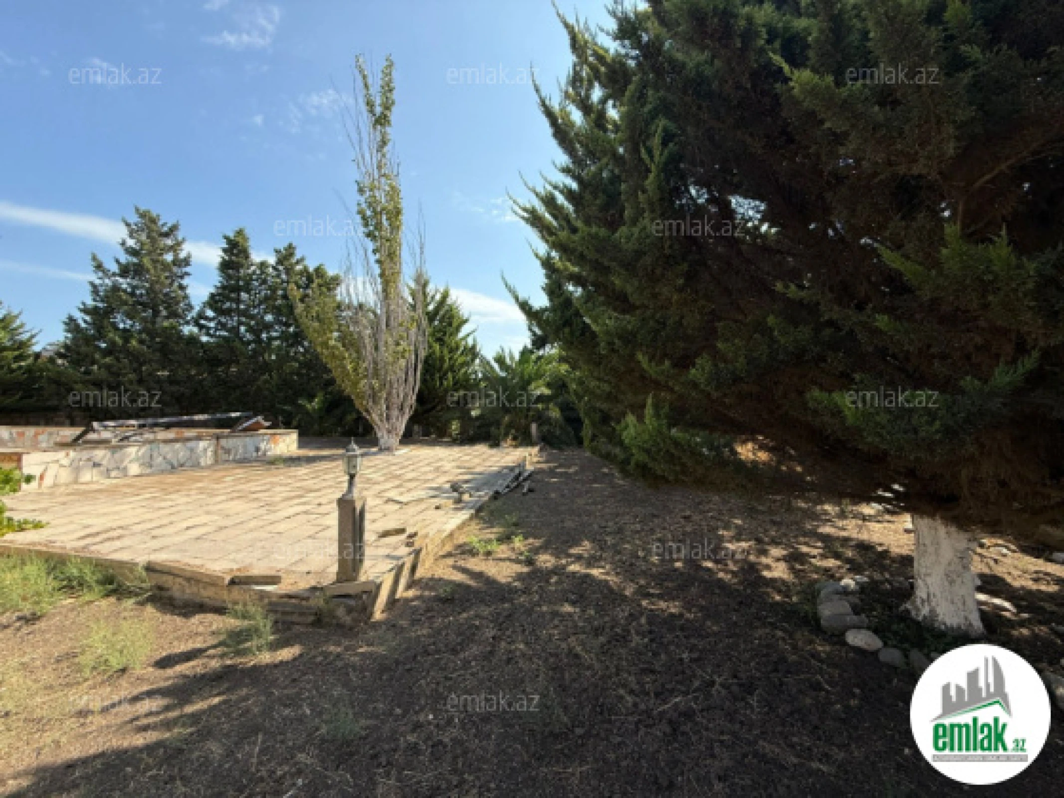 Satılır torpaq sahəsi 12 m²