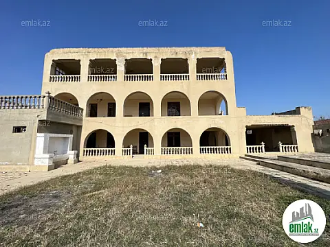 Satılır 10 otaqlı həyət evi 850 m² — Bakı 10 otaq 850.00 m²