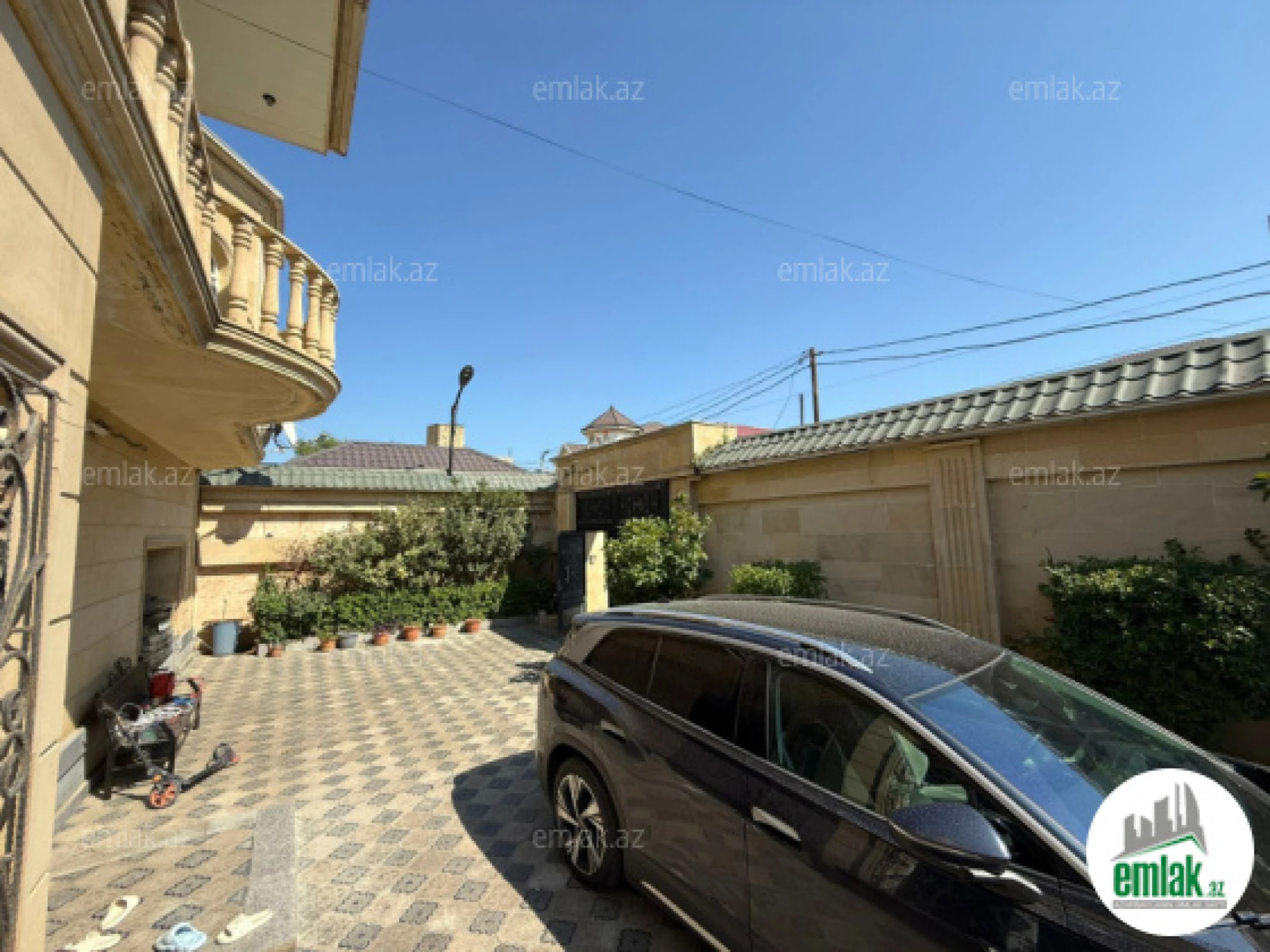 Satılır 6 otaqlı həyət evi 400 m²