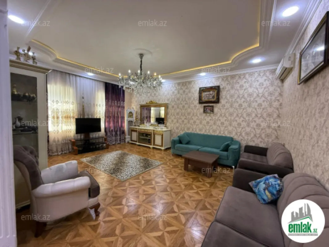 Satılır 6 otaqlı həyət evi 400 m²
