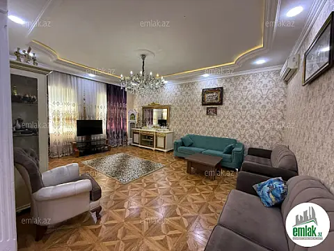 Satılır 6 otaqlı həyət evi 400 m²