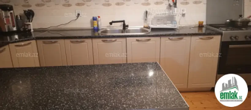 Satılır 4 otaqlı həyət evi 275 m² — Bakı 4 otaq 275.00 m²
