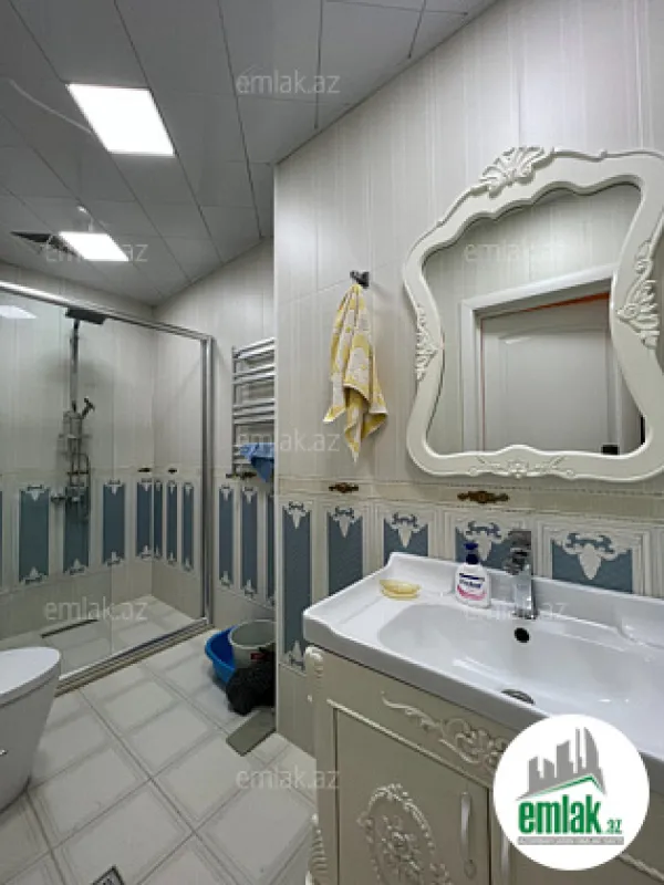 Satılır 4 otaqlı yeni tikili 152 m²