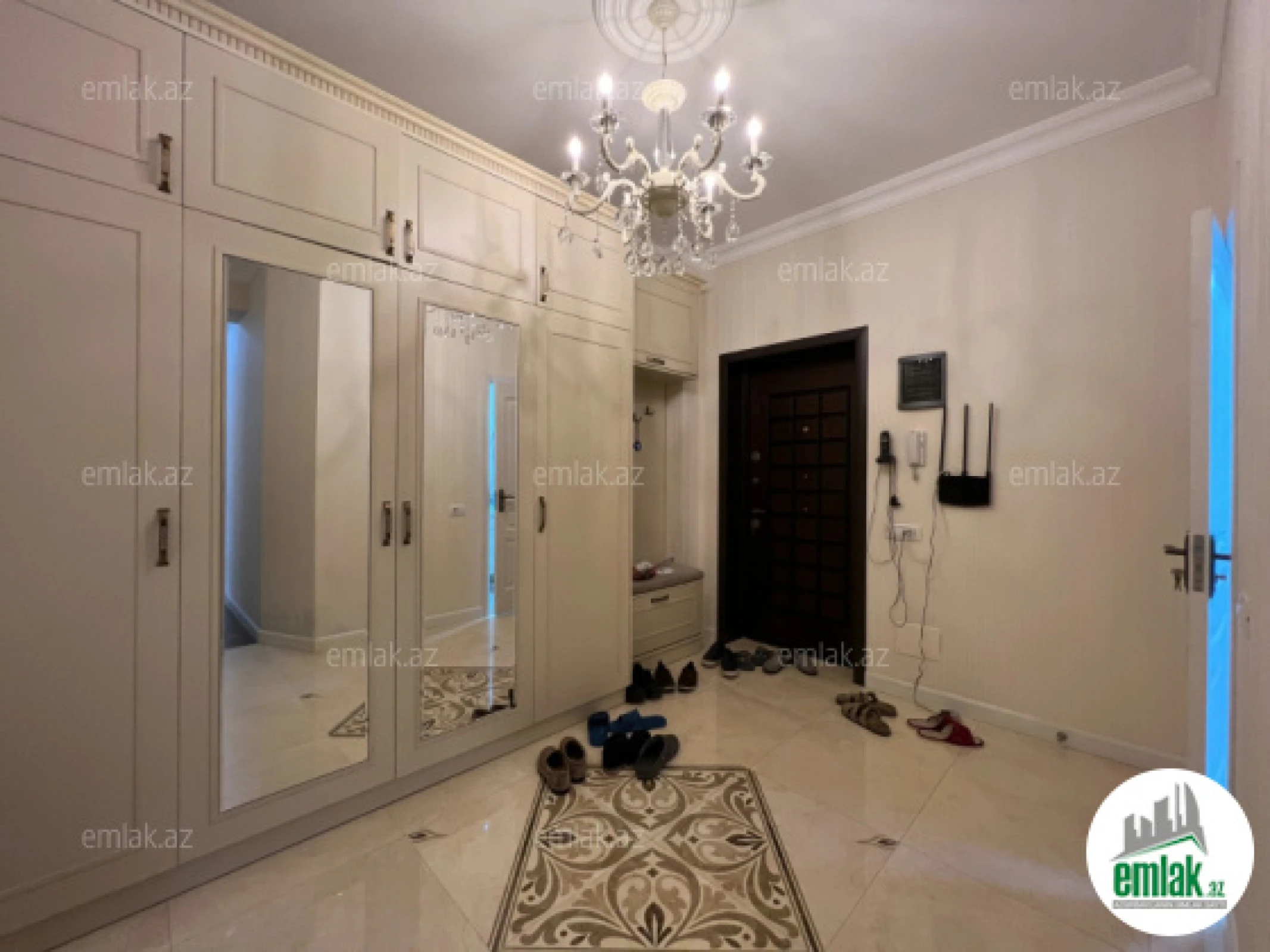 Satılır 4 otaqlı yeni tikili 152 m²