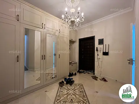 Satılır 4 otaqlı yeni tikili 152 m²