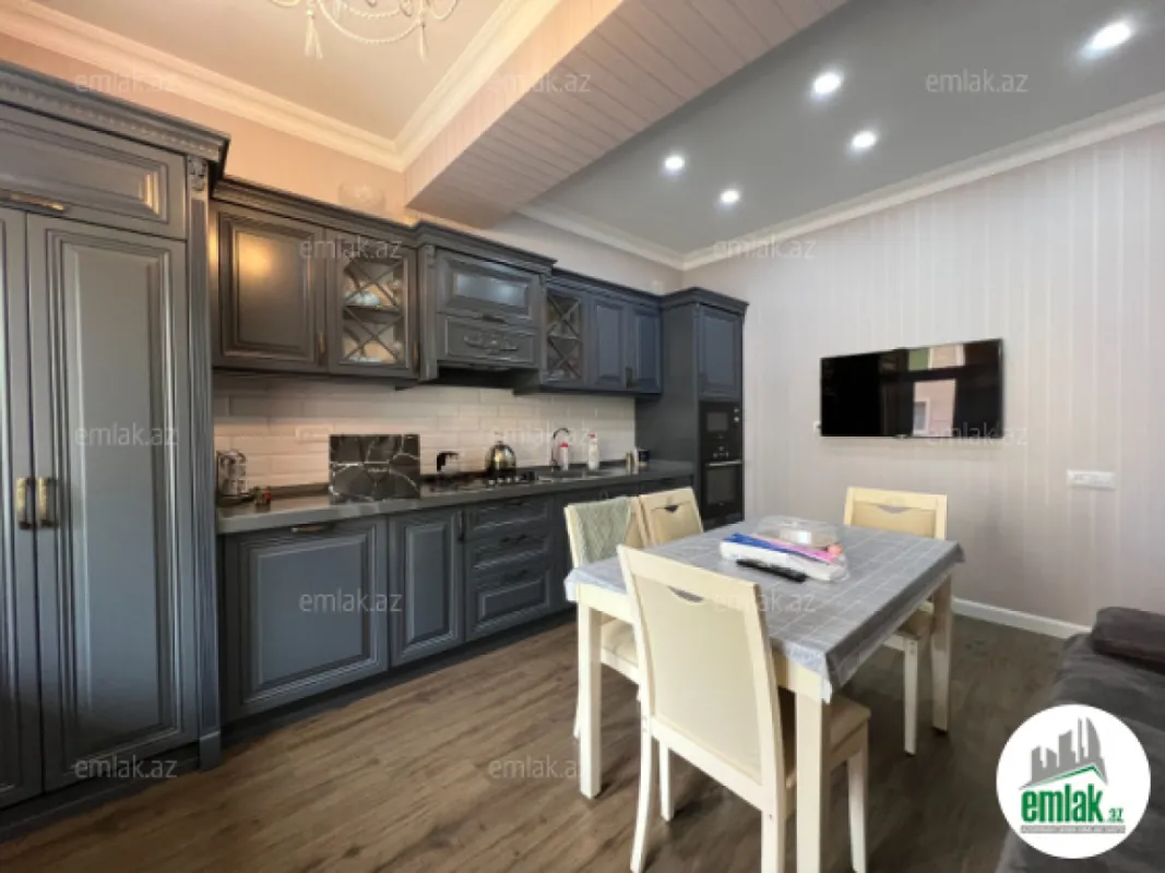 Satılır 4 otaqlı yeni tikili 152 m²