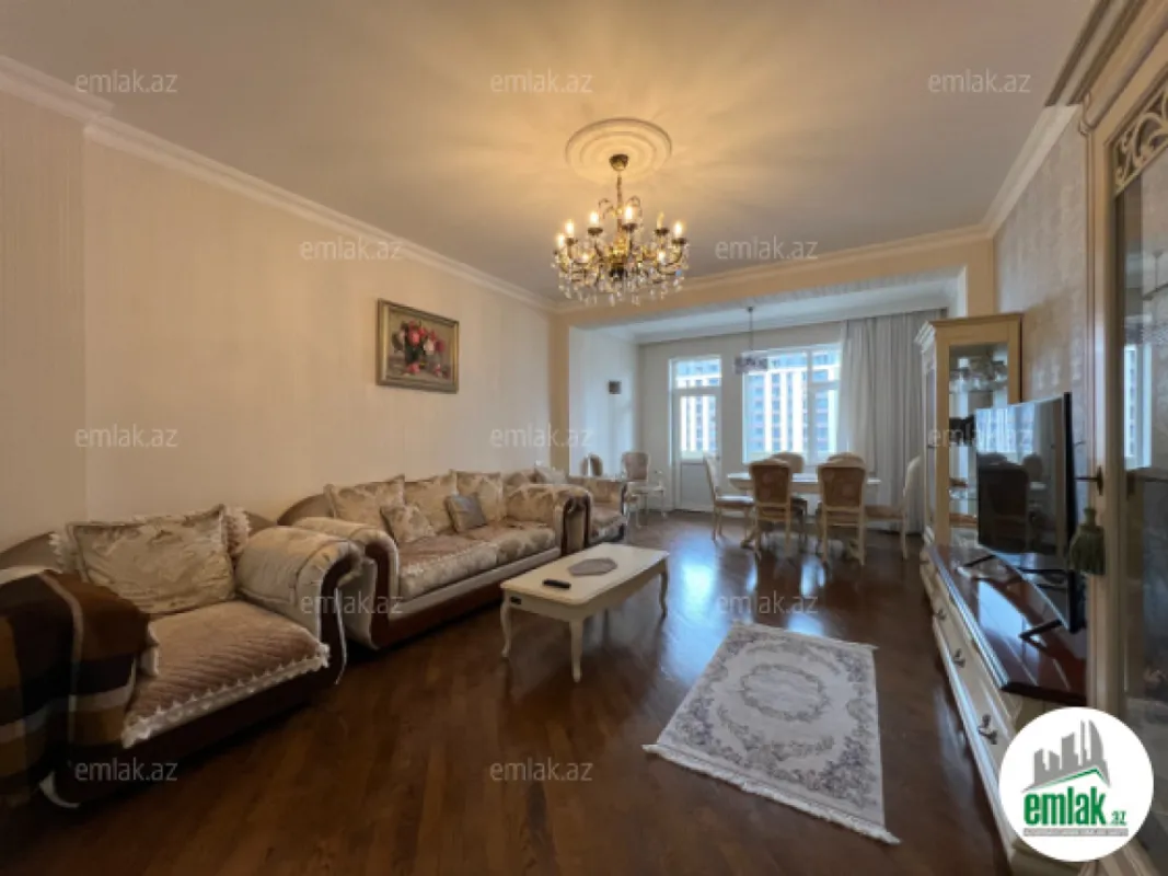 Satılır 4 otaqlı yeni tikili 152 m²