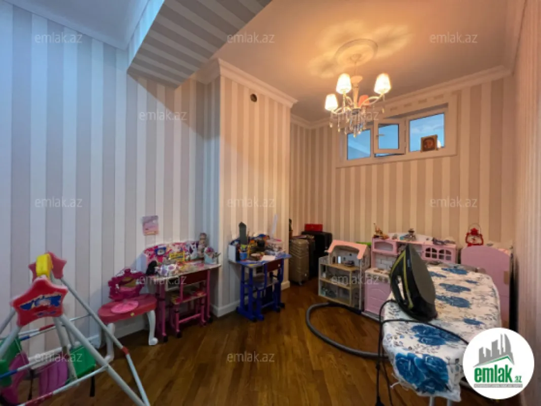 Satılır 4 otaqlı yeni tikili 152 m²