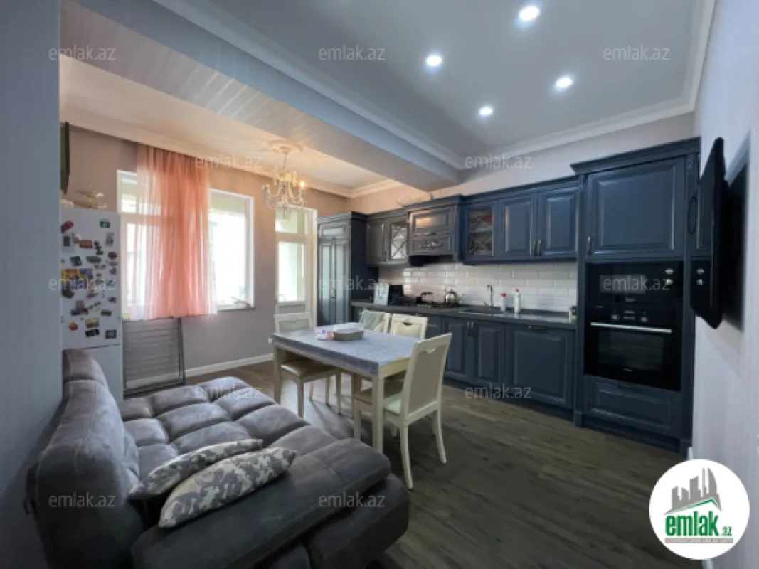 Satılır 4 otaqlı yeni tikili 152 m²