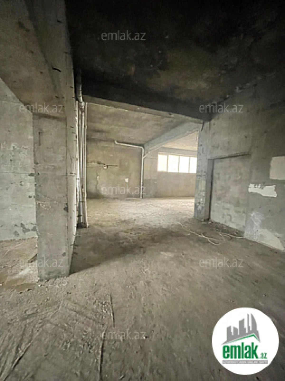 Satılır 3 otaqlı obyekt 201 m²