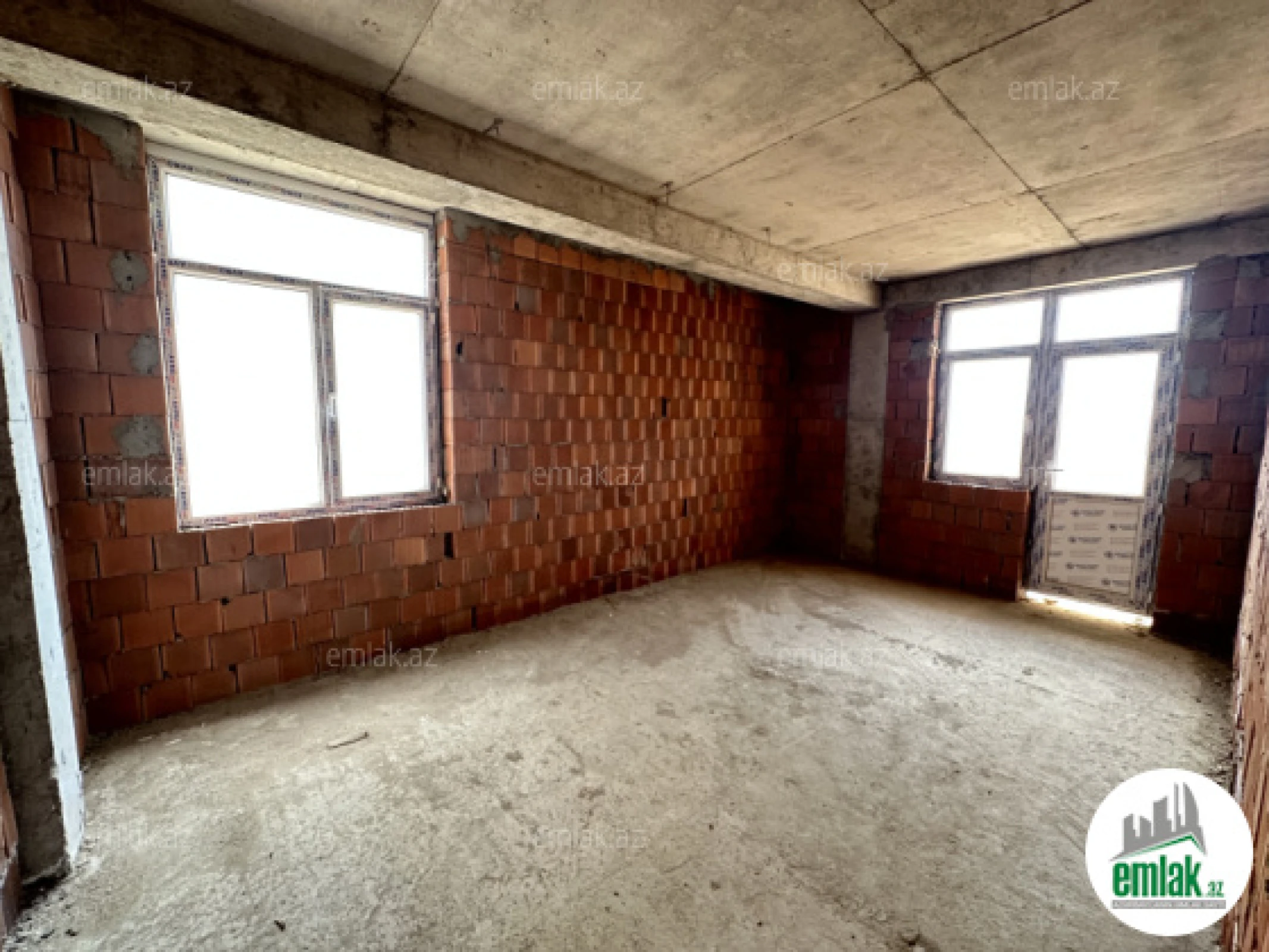 Satılır 2 otaqlı yeni tikili 68 m²