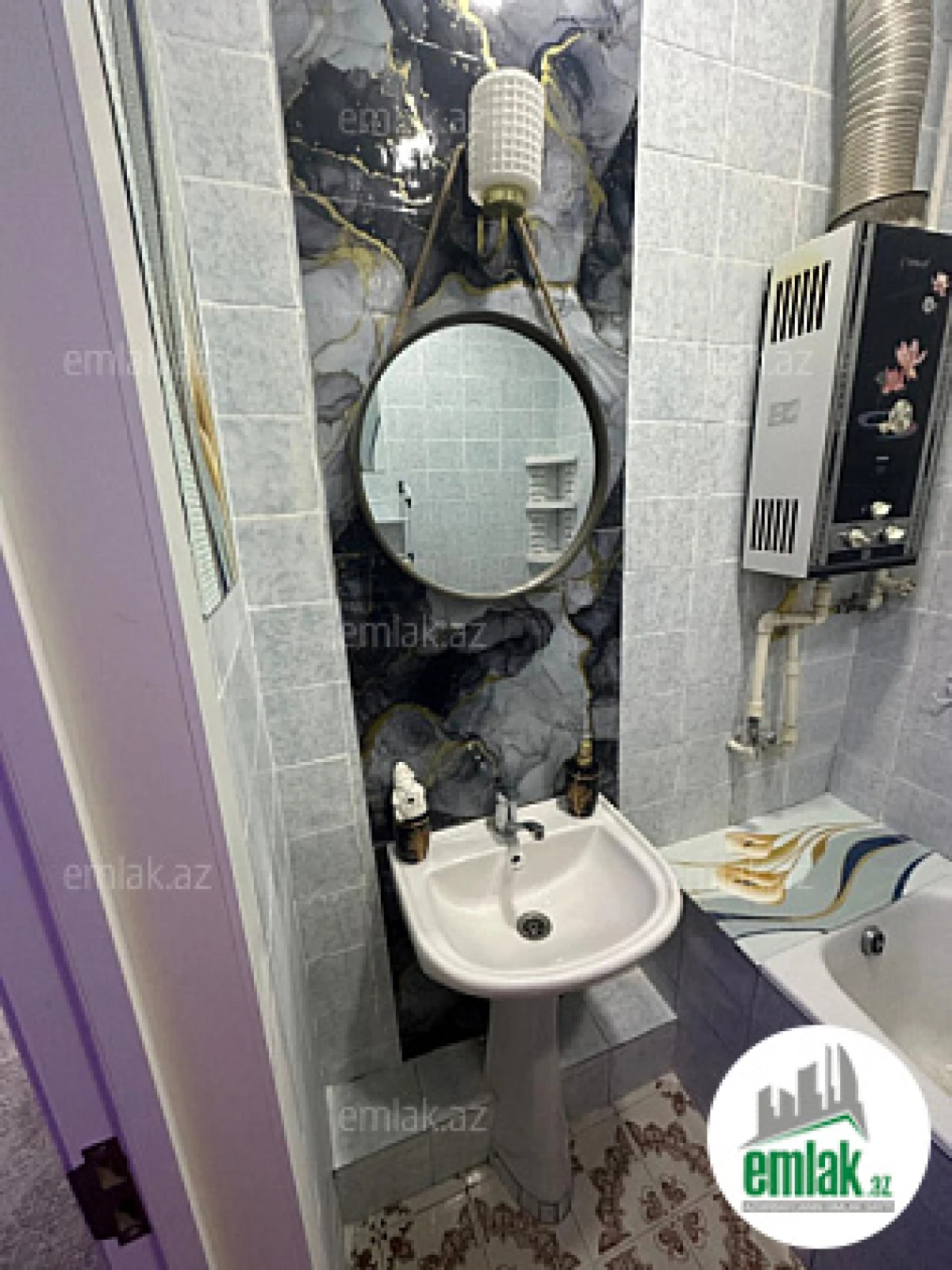 Satılır 3 otaqlı köhnə tikili 80 m²