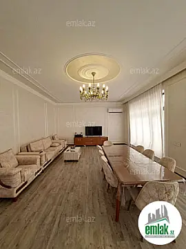 Satılır 5 otaqlı mənzil 240 m²
