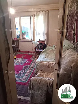 Satılır 2 otaqlı köhnə tikili 60 m²