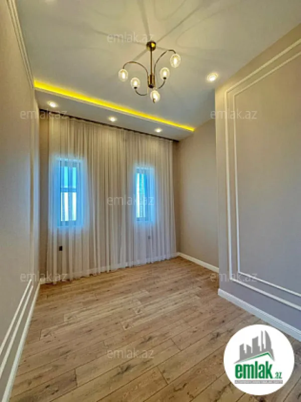 Satılır 4 otaqlı mənzil 170 m²