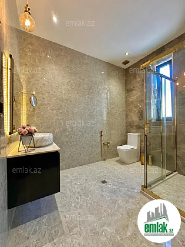 Satılır 4 otaqlı mənzil 170 m²