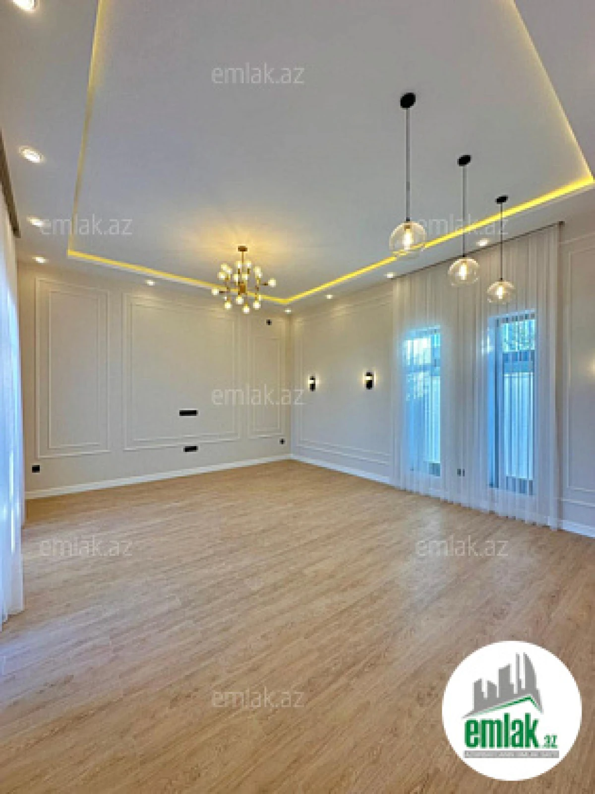 Satılır 4 otaqlı mənzil 170 m²