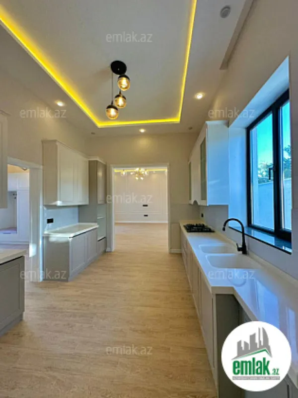 Satılır 4 otaqlı mənzil 170 m²