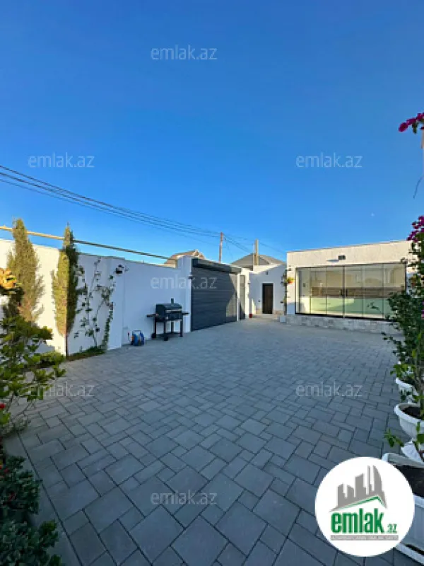 Satılır 4 otaqlı mənzil 170 m²
