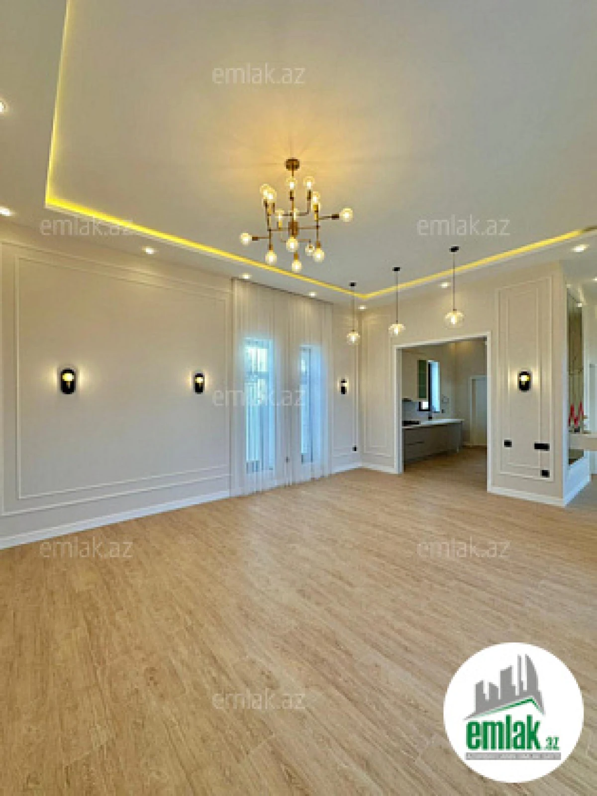 Satılır 4 otaqlı mənzil 170 m²