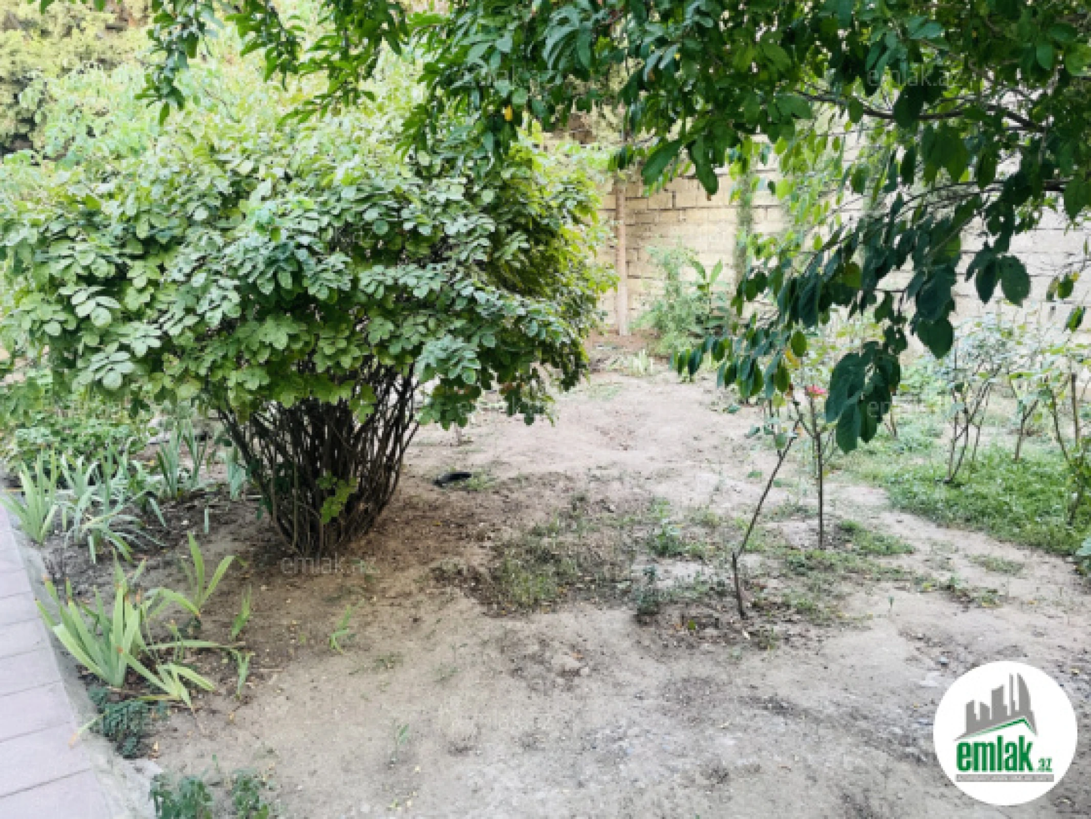 Satılır 4 otaqlı həyət evi 130 m²