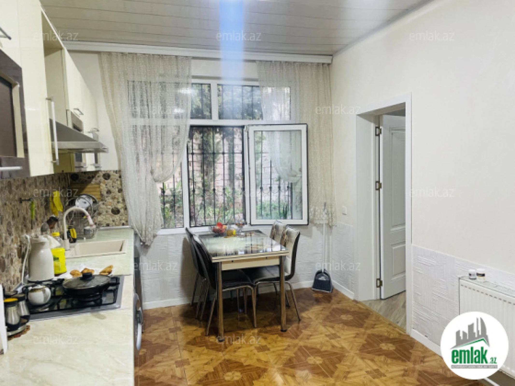 Satılır 4 otaqlı həyət evi 130 m²