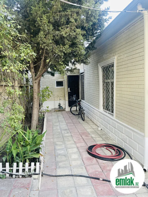 Satılır 4 otaqlı həyət evi 130 m²