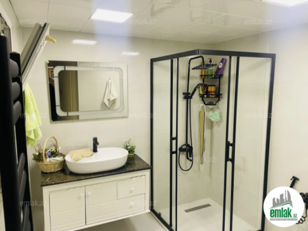 Satılır 4 otaqlı həyət evi 130 m²